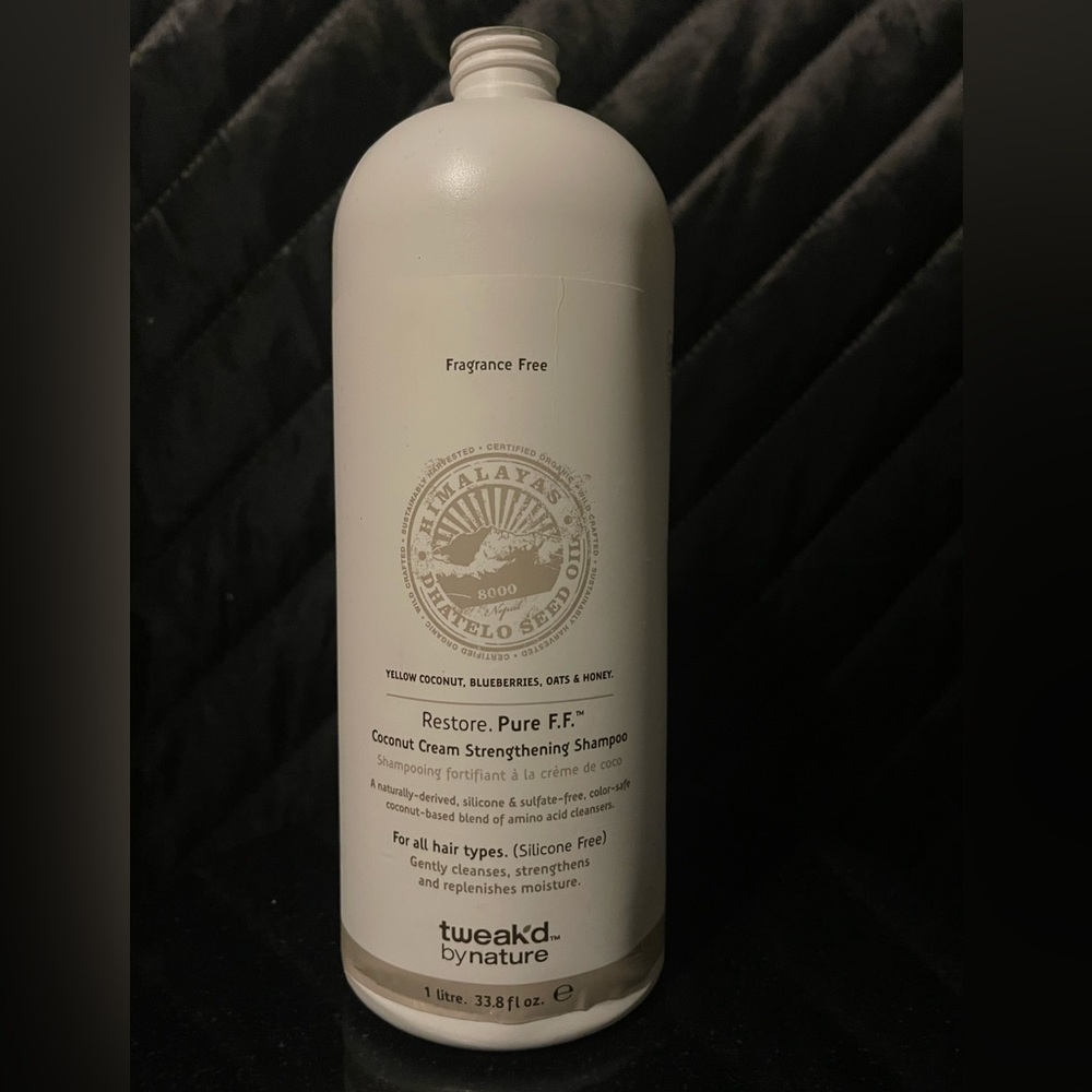 Tweak'd Restore Pure Coconut Cream Strengthening Shampoo